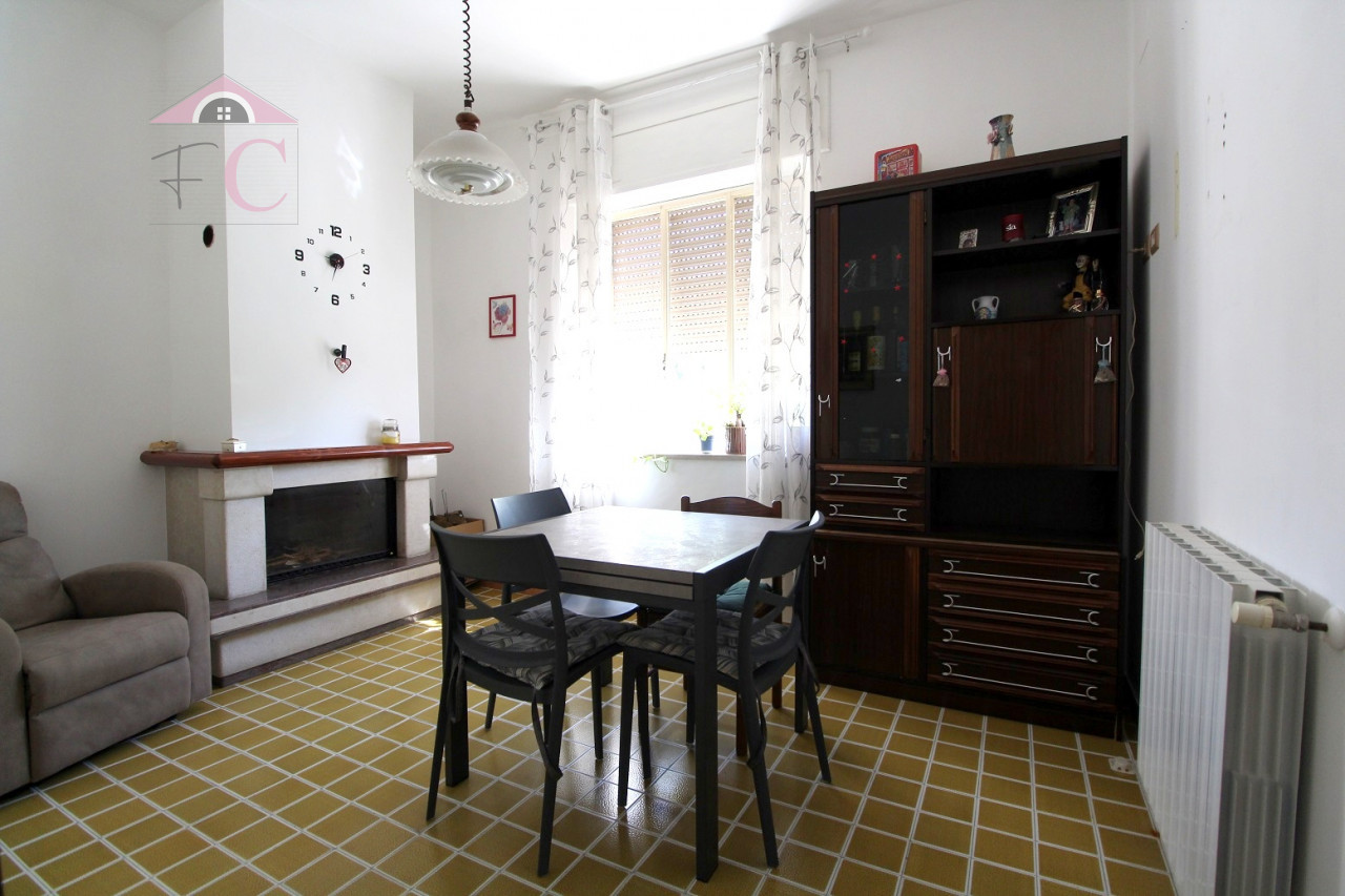 CIGLIANO: Piano terra con giardino garage e cantina