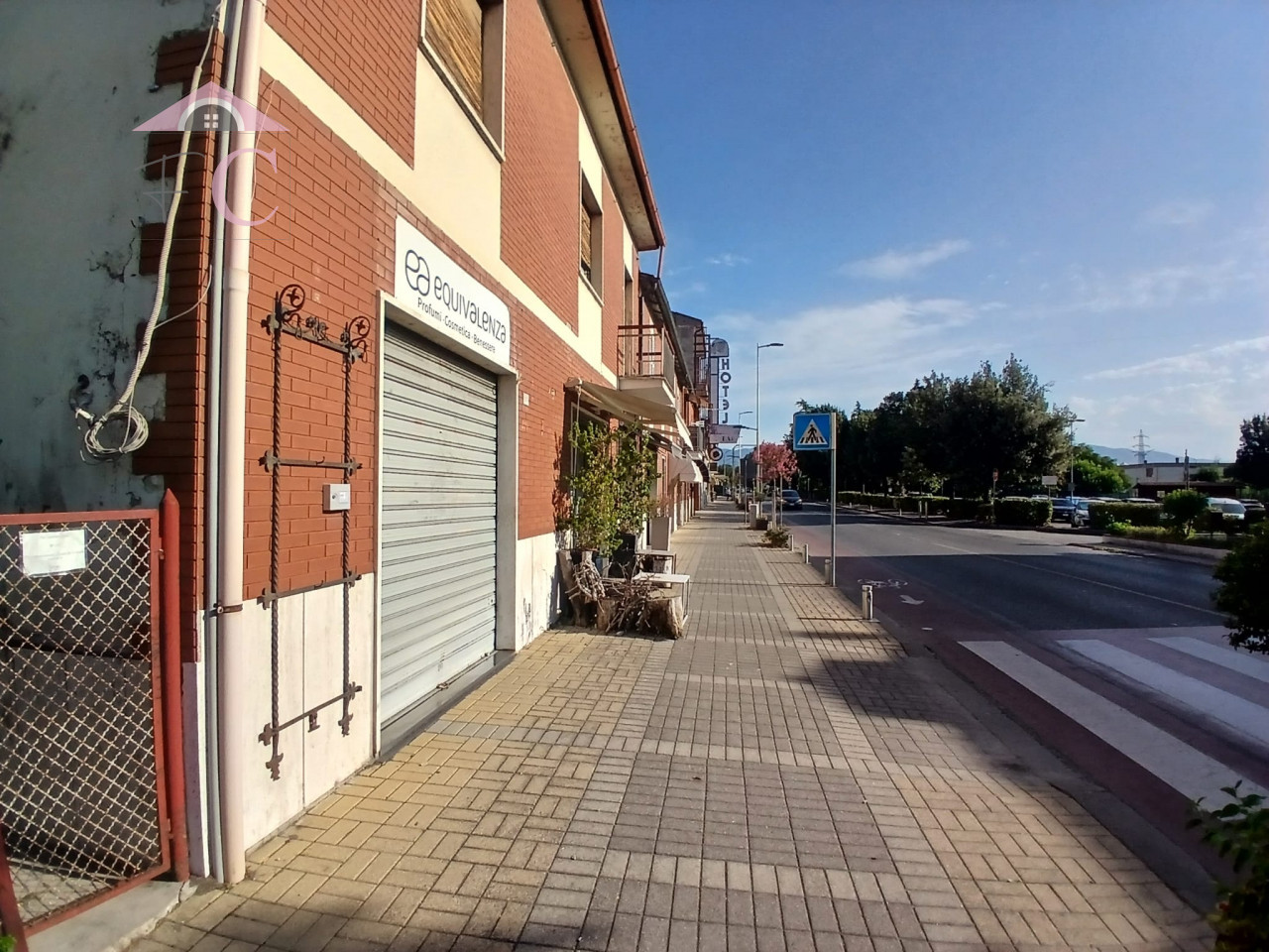 999__61fcecf5-2d33-4ddd-b5f1-6462ebe3344c_wmk_0.jpg