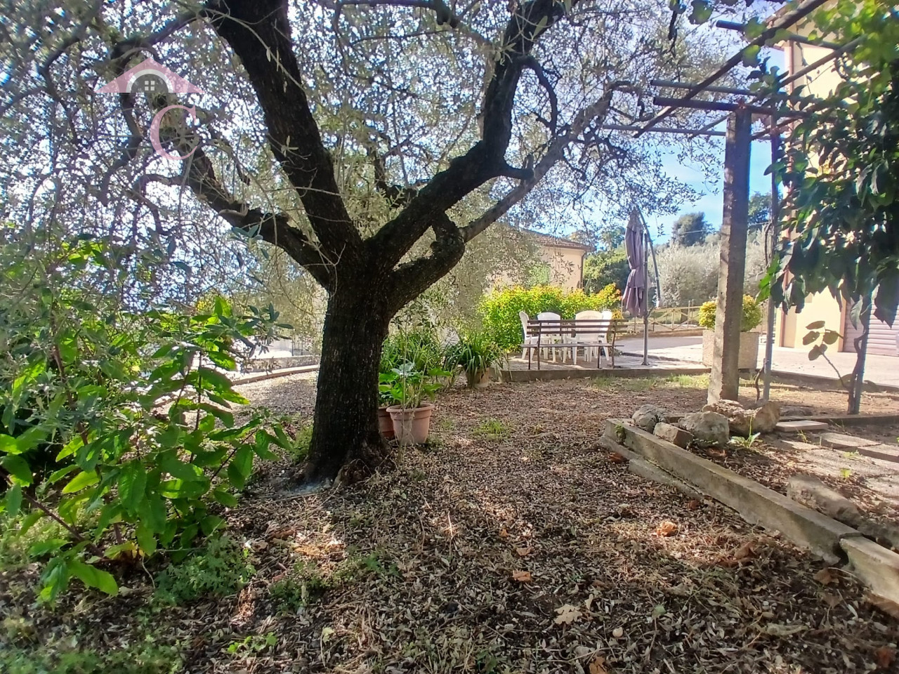 999__primo_piano_con_giardino___20_wmk_0.jpg